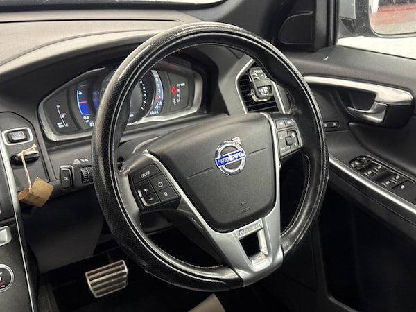 Used Volvo XC60 2016 for sale - 76276000: Photo 28