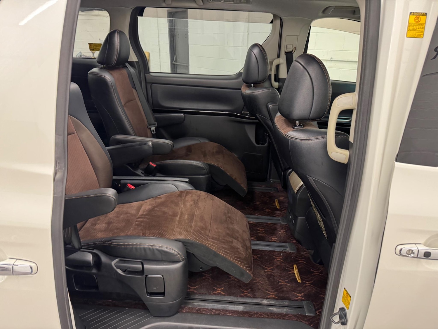 Used Toyota Alphard 2025 for sale - 76275999: Photo 15