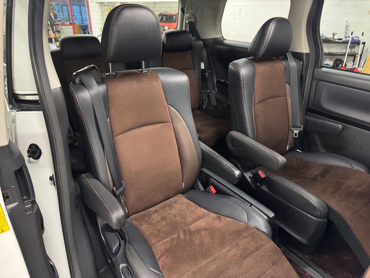 Used Toyota Alphard 2025 for sale - 76275999: Photo 16