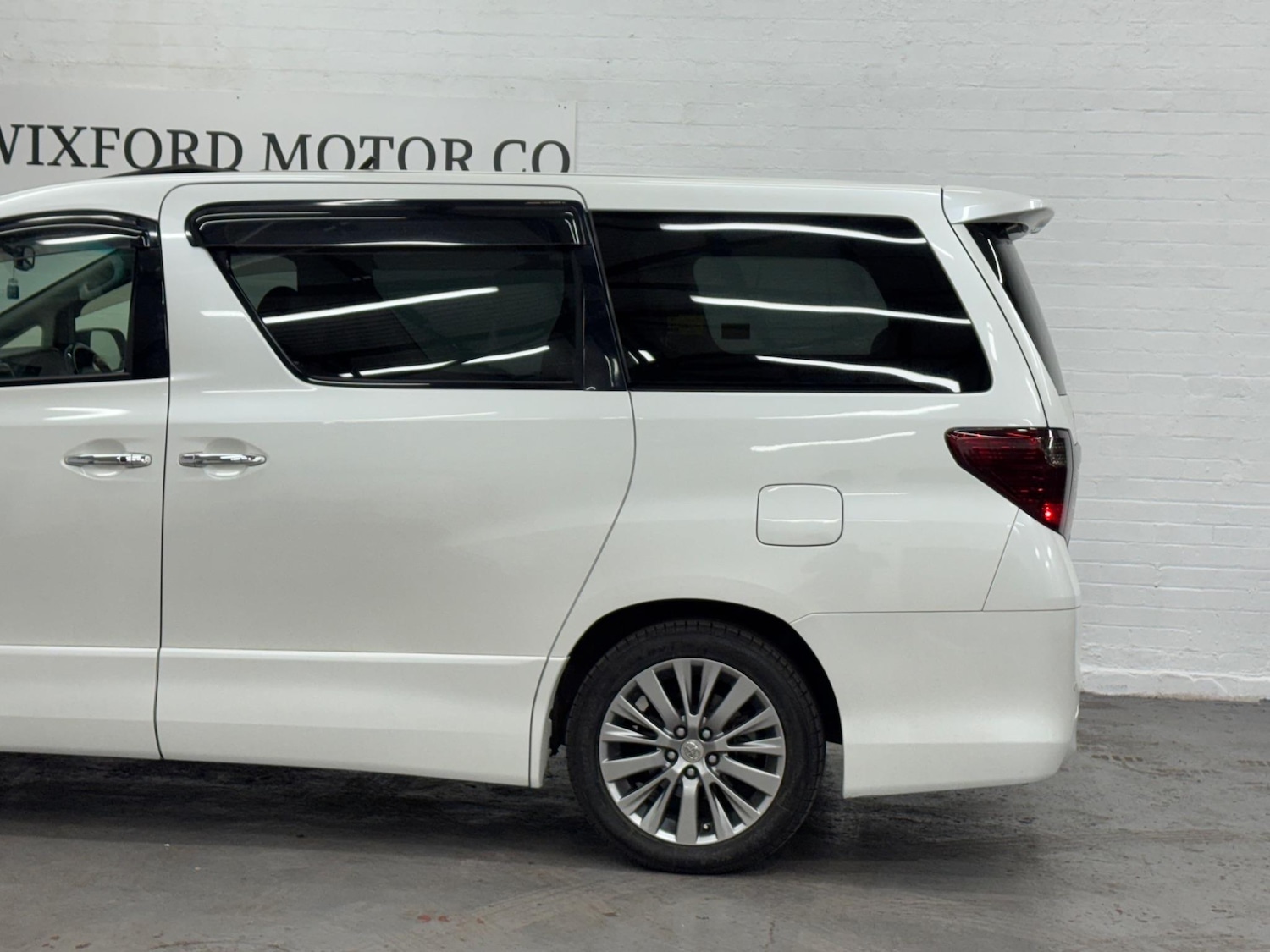Used Toyota Alphard 2025 for sale - 76275999: Photo 43