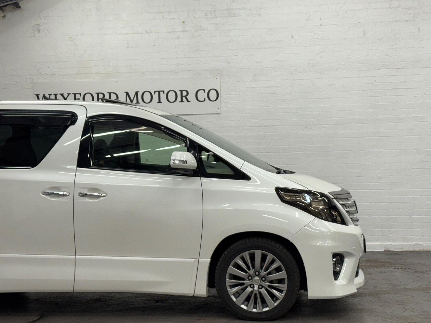 Used Toyota Alphard 2025 for sale - 76275999: Photo 45