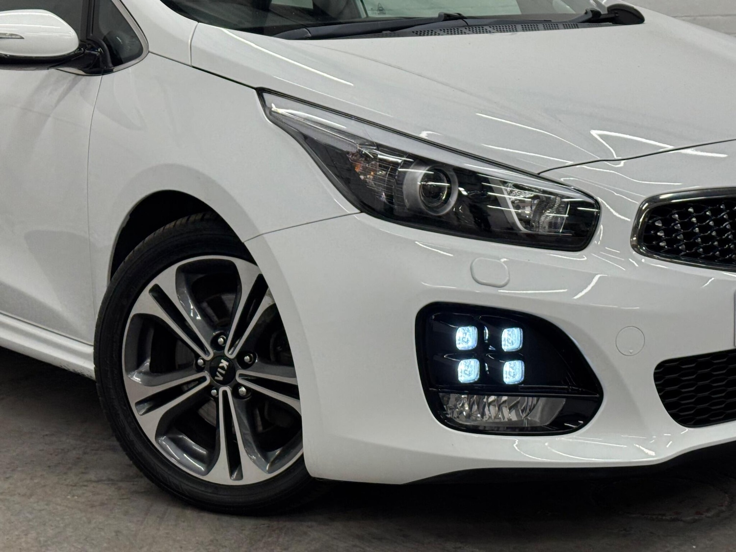 Used Kia Ceed 2017 for sale - 76613070: Photo 41