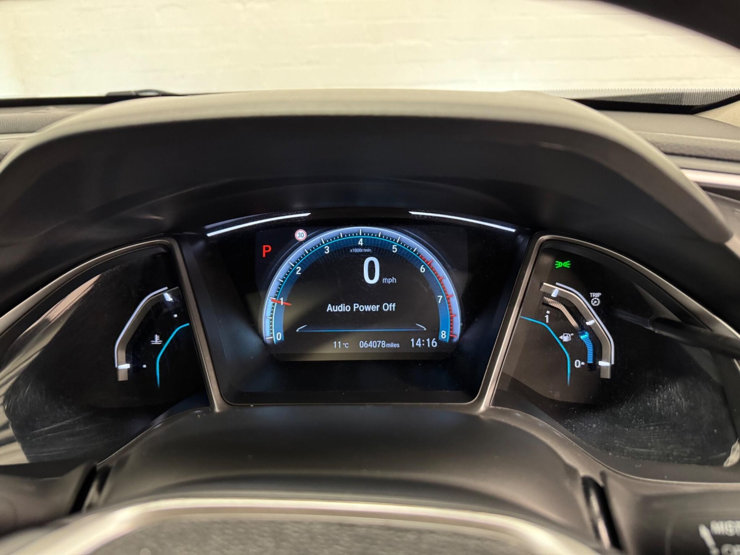 Used Honda Civic 2018 for sale - 76608224: Photo 23