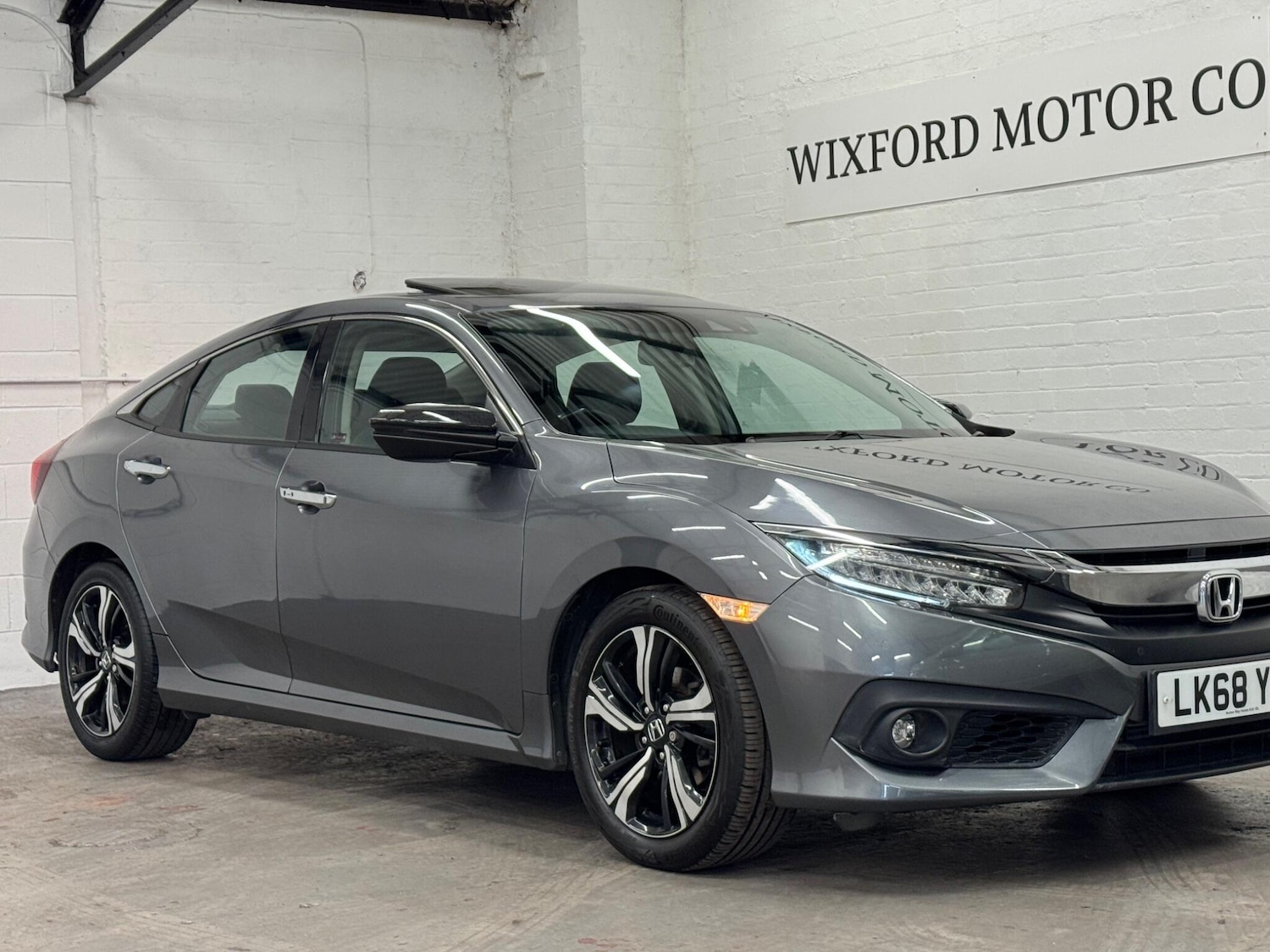 Used Honda Civic 2018 for sale - 76608224: Photo 30