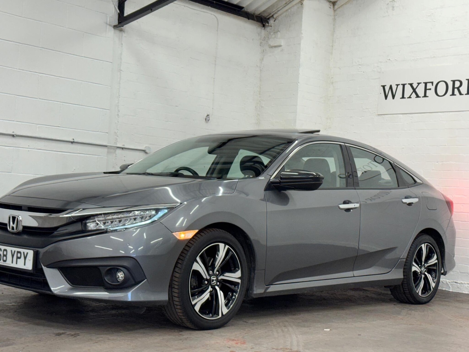 Used Honda Civic 2018 for sale - 76608224: Photo 31