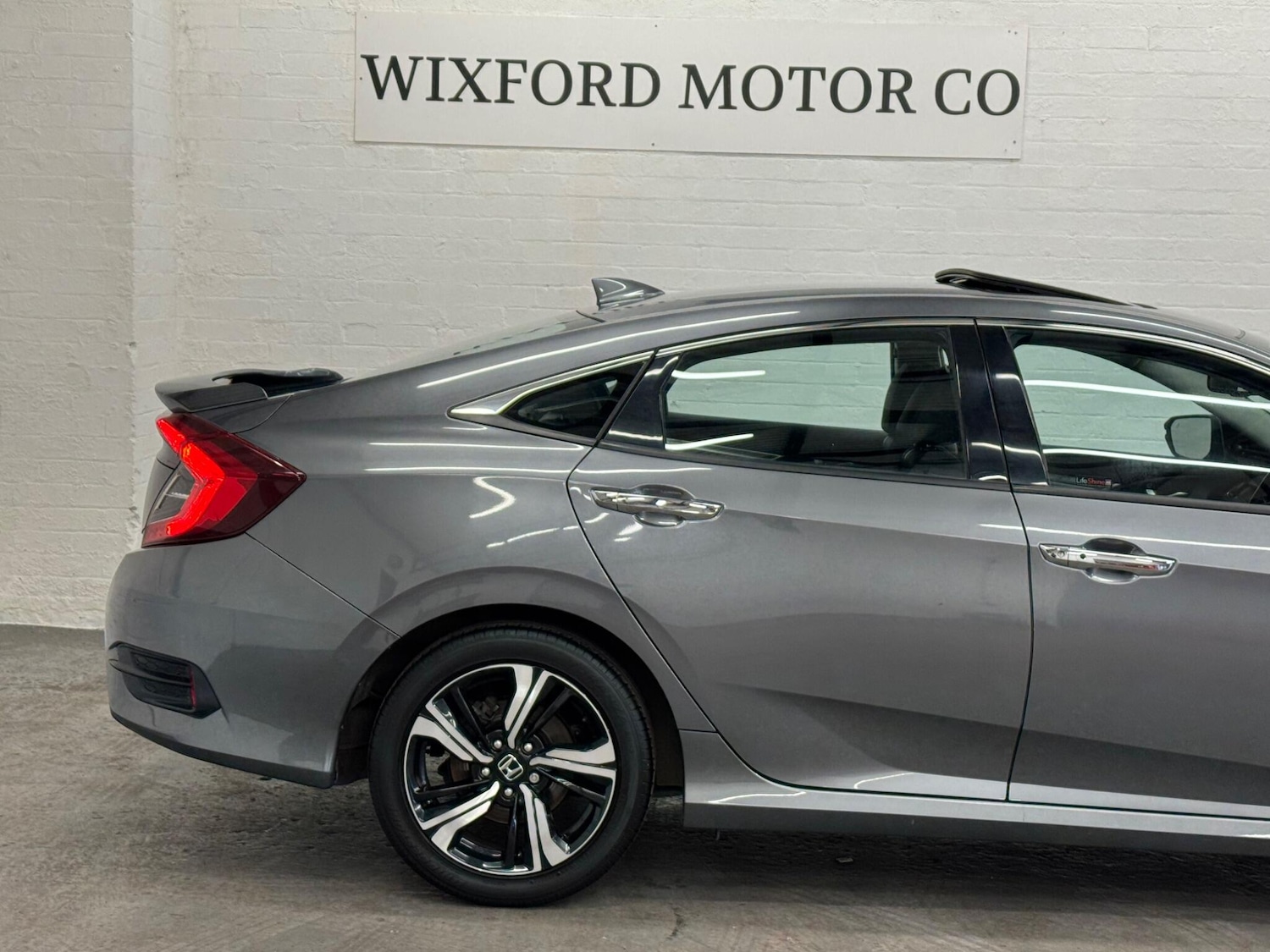 Used Honda Civic 2018 for sale - 76608224: Photo 34