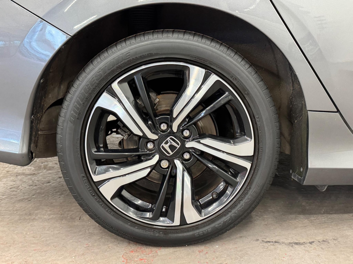 Used Honda Civic 2018 for sale - 76608224: Photo 42