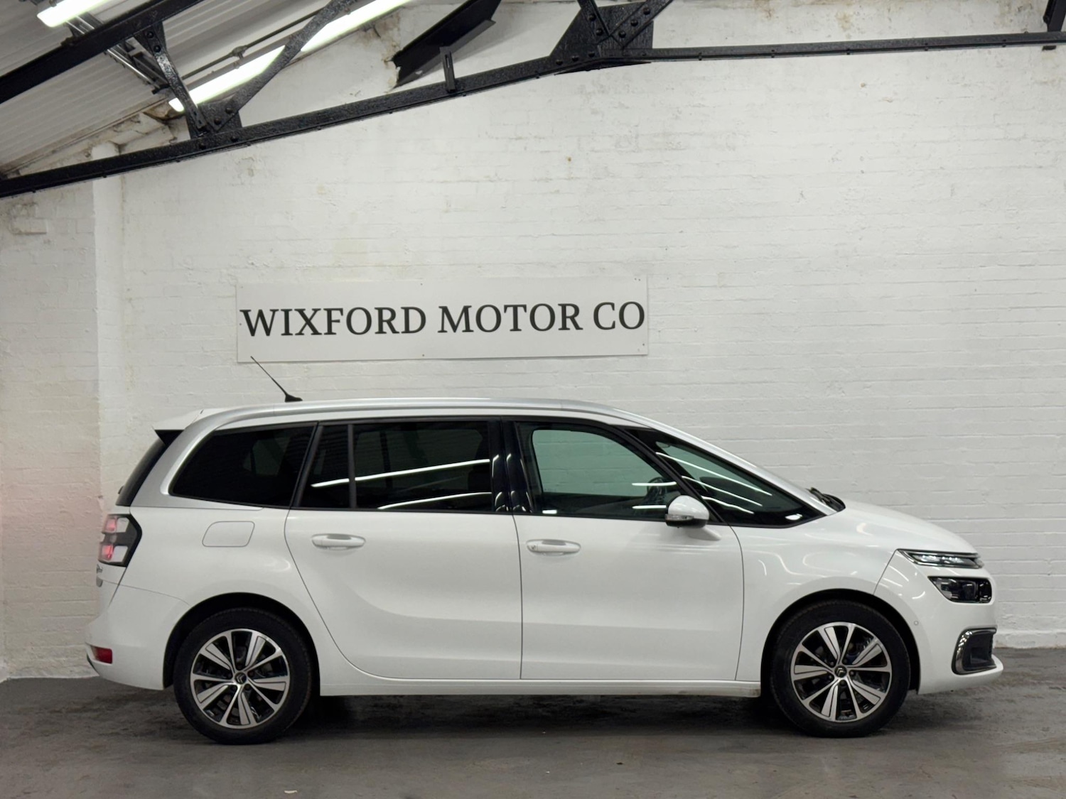 Used Citroen C4 Grand Picasso 2017 for sale - 76276028: Photo 2