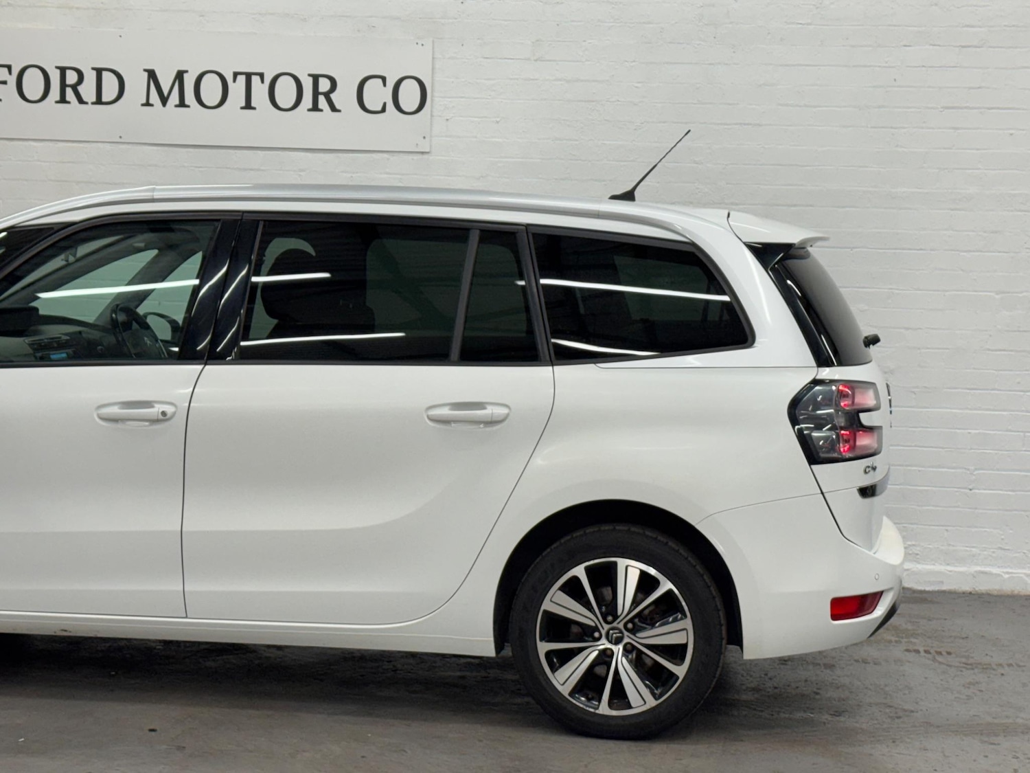 Used Citroen C4 Grand Picasso 2017 for sale - 76276028: Photo 29