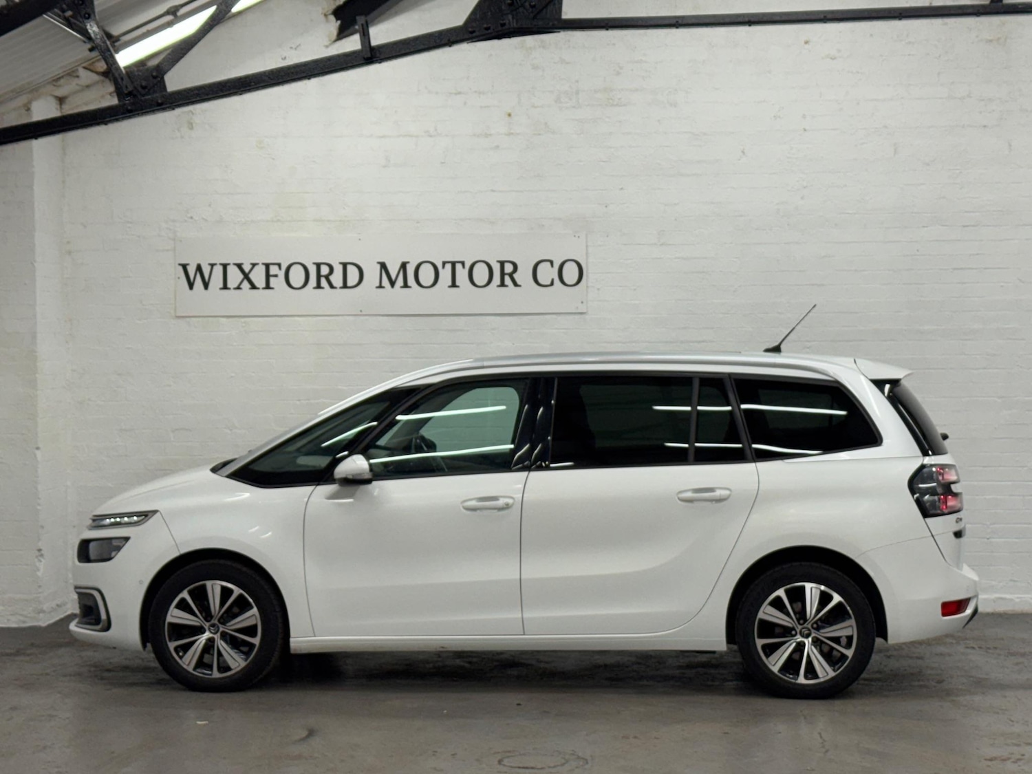 Used Citroen C4 Grand Picasso 2017 for sale - 76276028: Photo 3