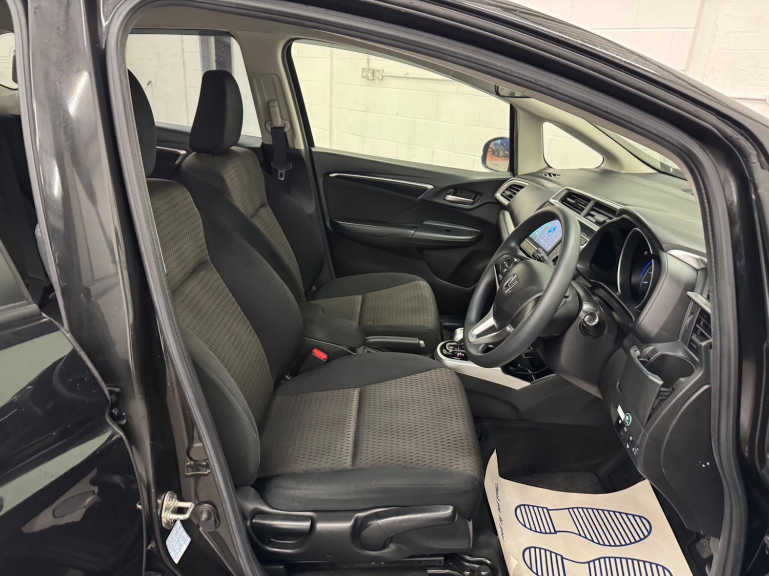 Used Honda Fit 2025 for sale - 76886359: Photo 11