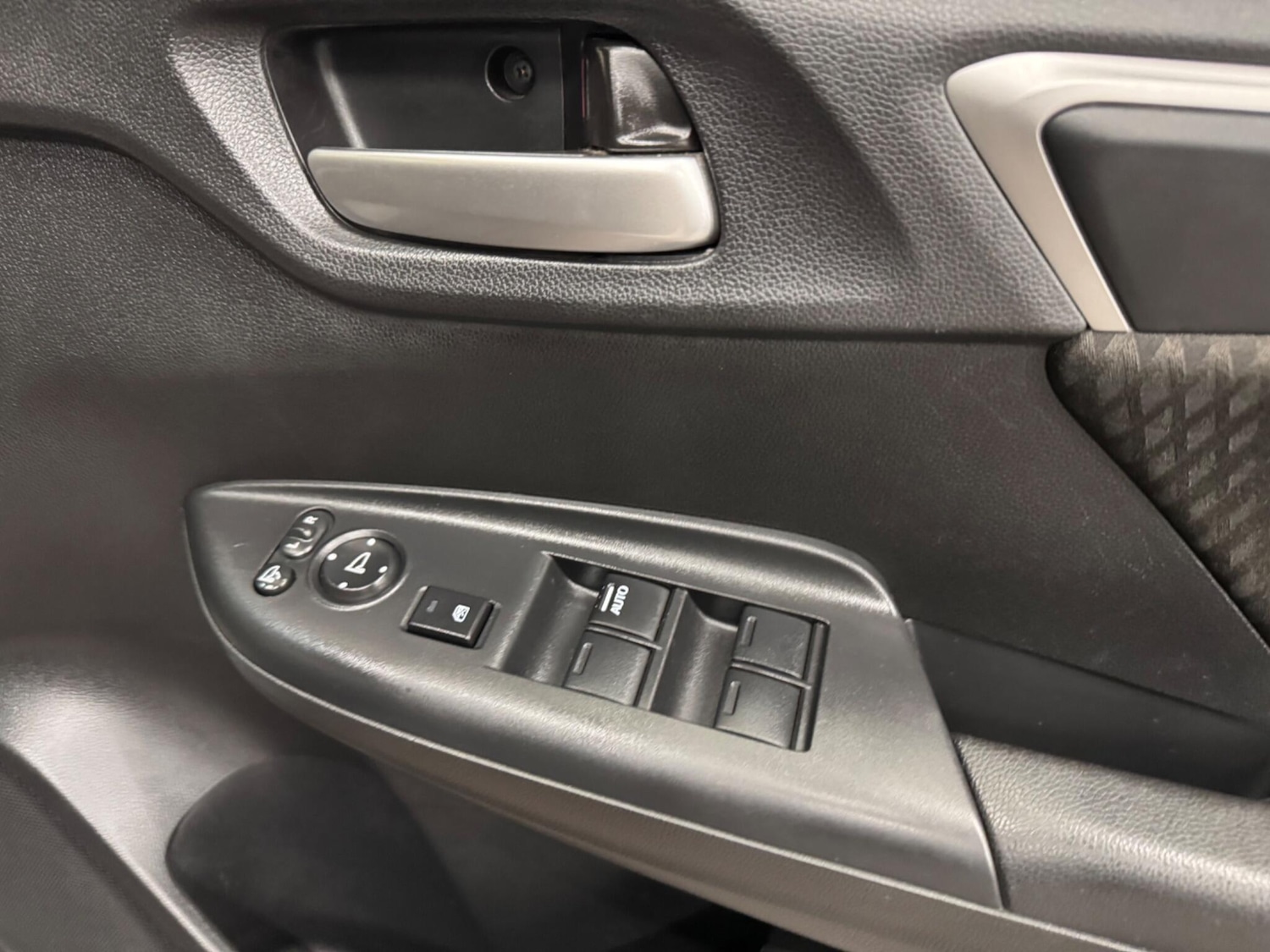 Used Honda Fit 2025 for sale - 76886359: Photo 24