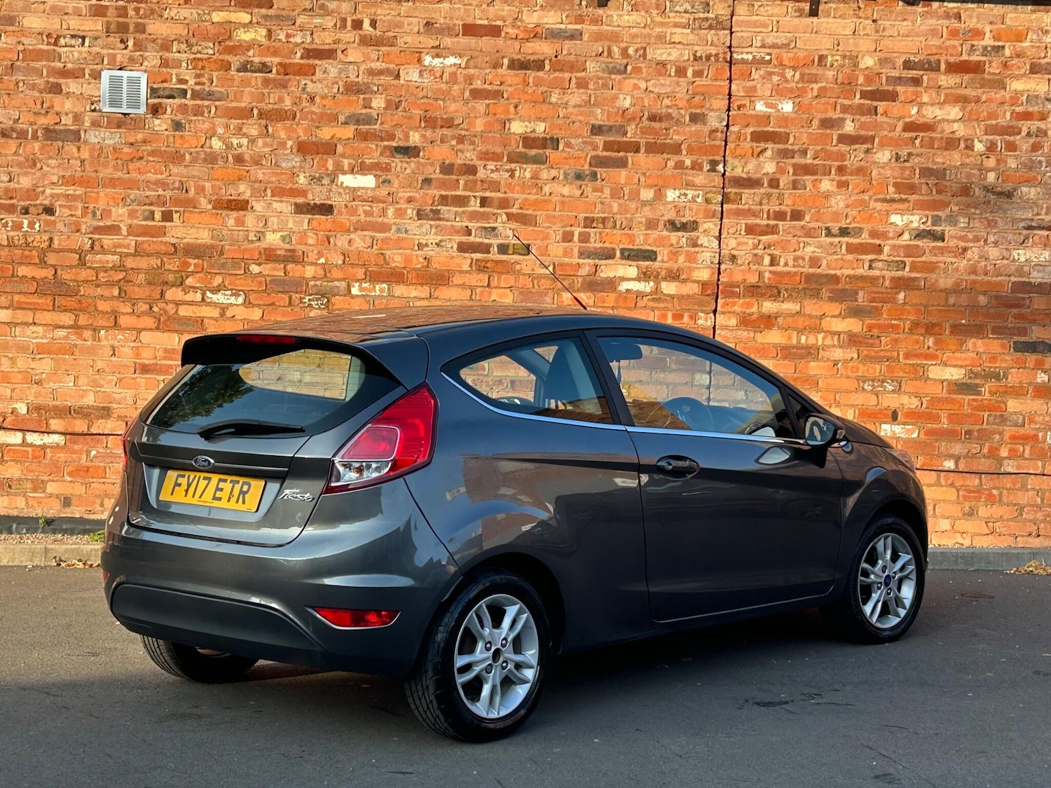 Used Ford Fiesta 2017 for sale - 76276035: Photo 4