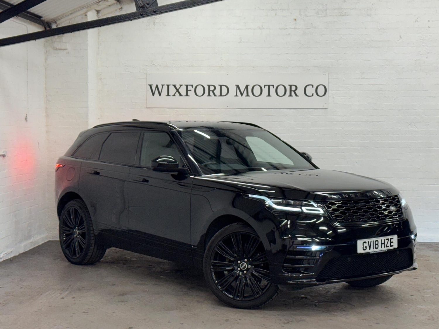 Used Land Rover Range Rover Velar 2018 for sale - 76714628: Photo 1