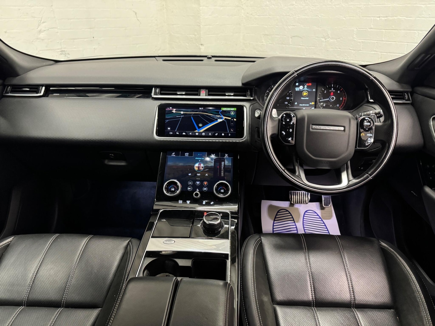 Used Land Rover Range Rover Velar 2018 for sale - 76714628: Photo 11