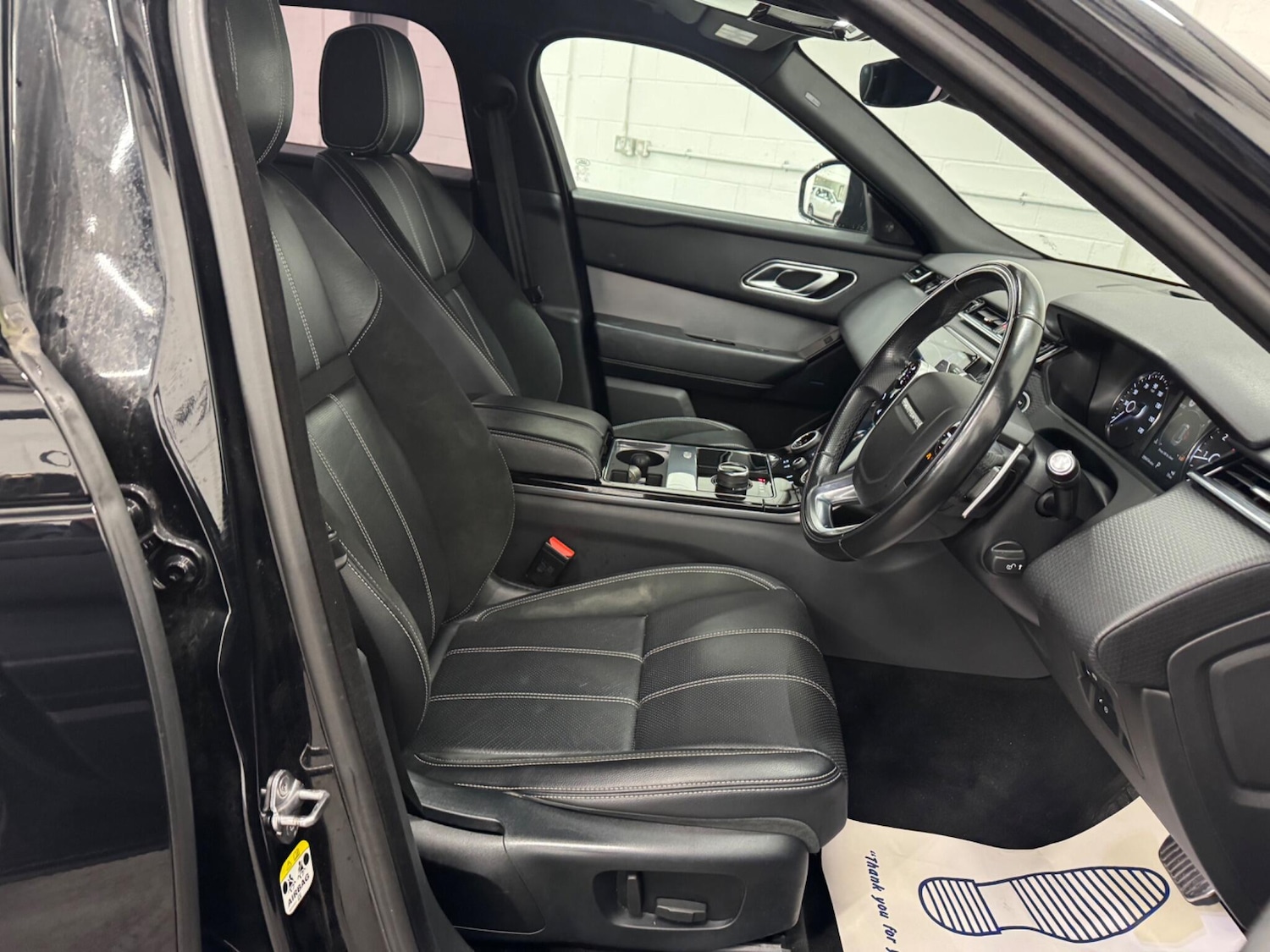 Used Land Rover Range Rover Velar 2018 for sale - 76714628: Photo 12