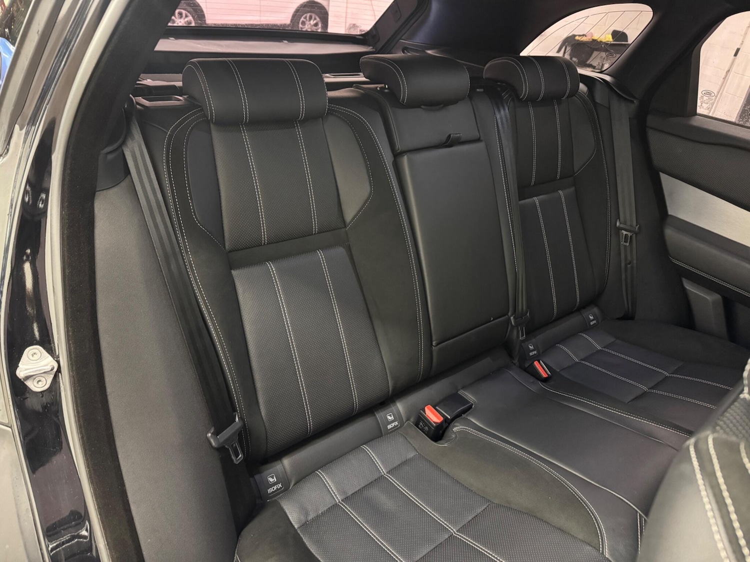 Used Land Rover Range Rover Velar 2018 for sale - 76714628: Photo 16