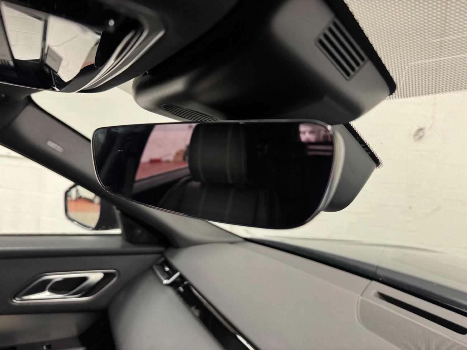 Used Land Rover Range Rover Velar 2018 for sale - 76714628: Photo 30