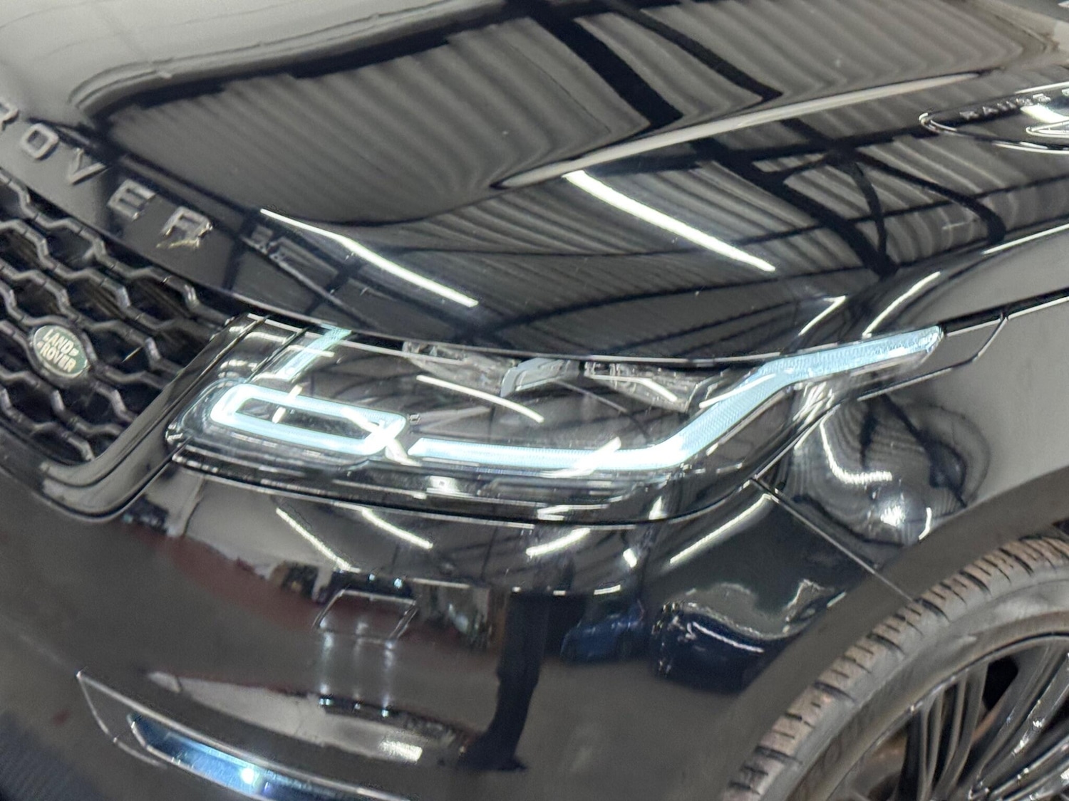 Used Land Rover Range Rover Velar 2018 for sale - 76714628: Photo 33