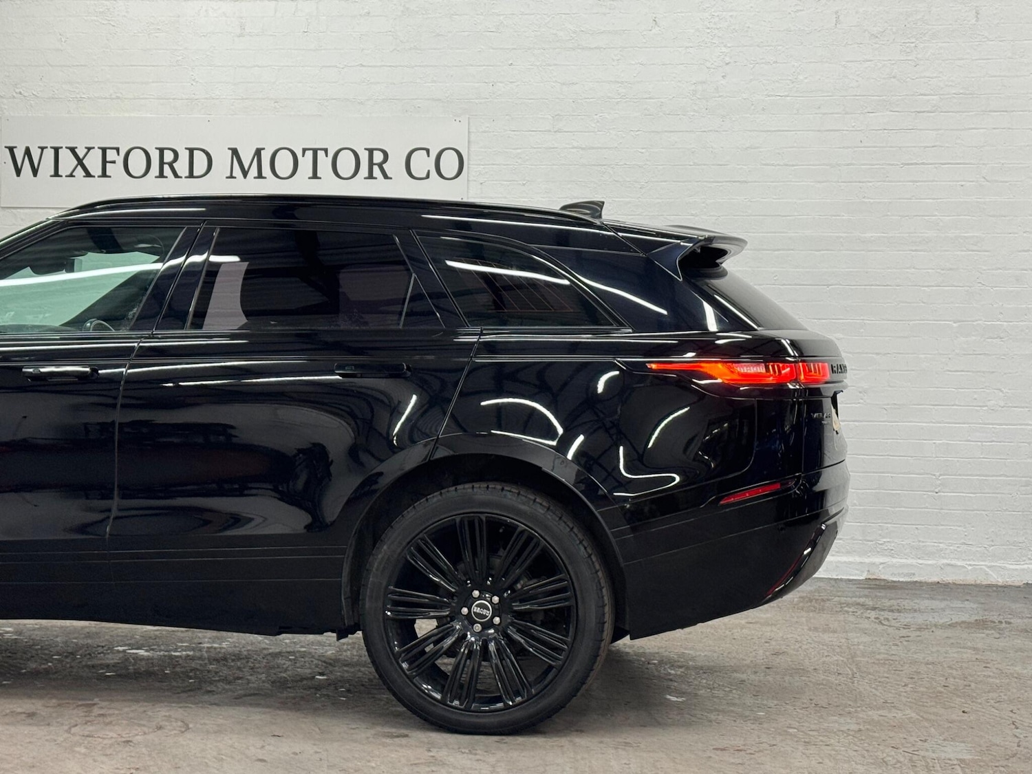 Used Land Rover Range Rover Velar 2018 for sale - 76714628: Photo 36