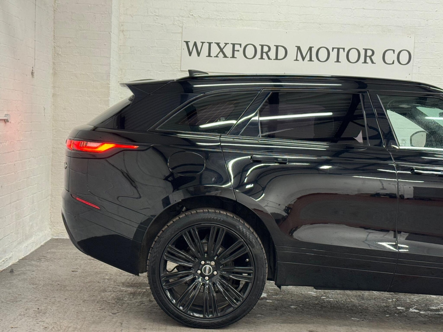 Used Land Rover Range Rover Velar 2018 for sale - 76714628: Photo 37