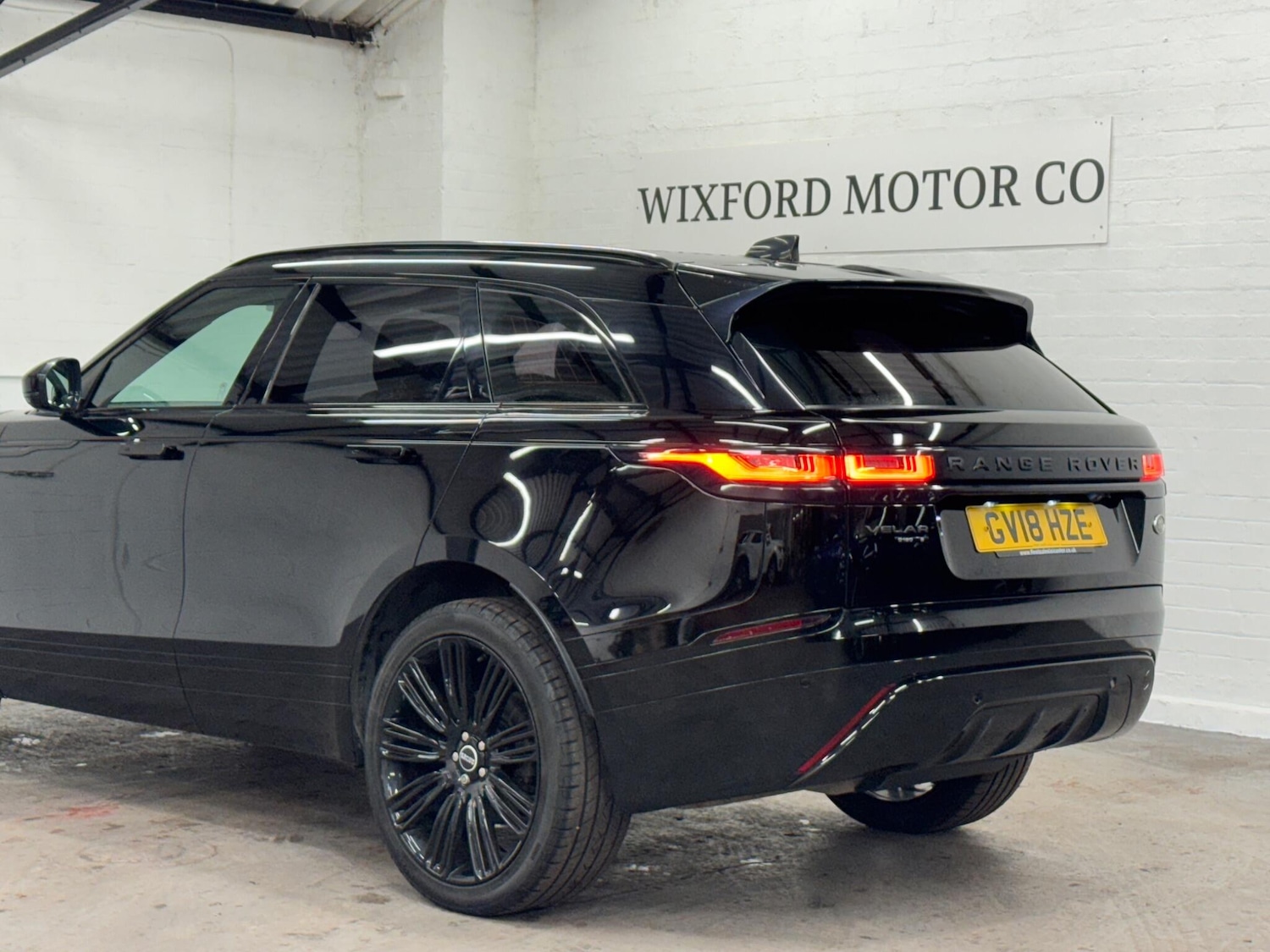 Used Land Rover Range Rover Velar 2018 for sale - 76714628: Photo 40