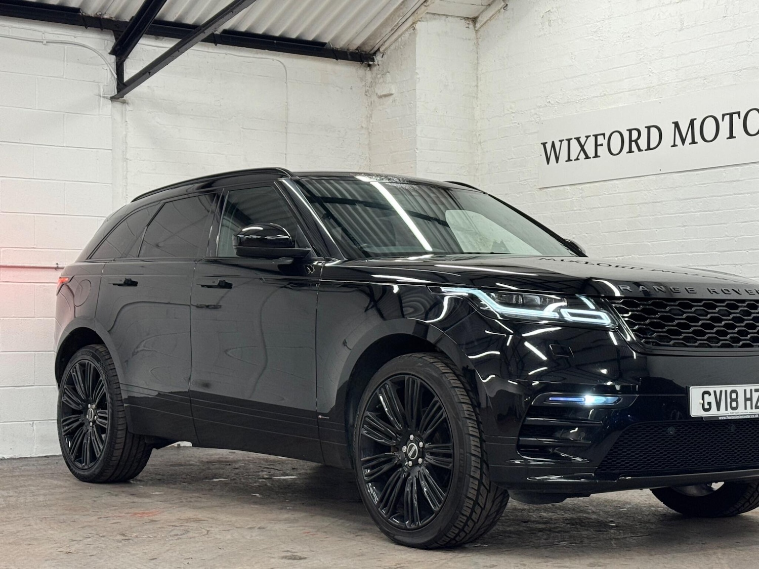 Used Land Rover Range Rover Velar 2018 for sale - 76714628: Photo 41