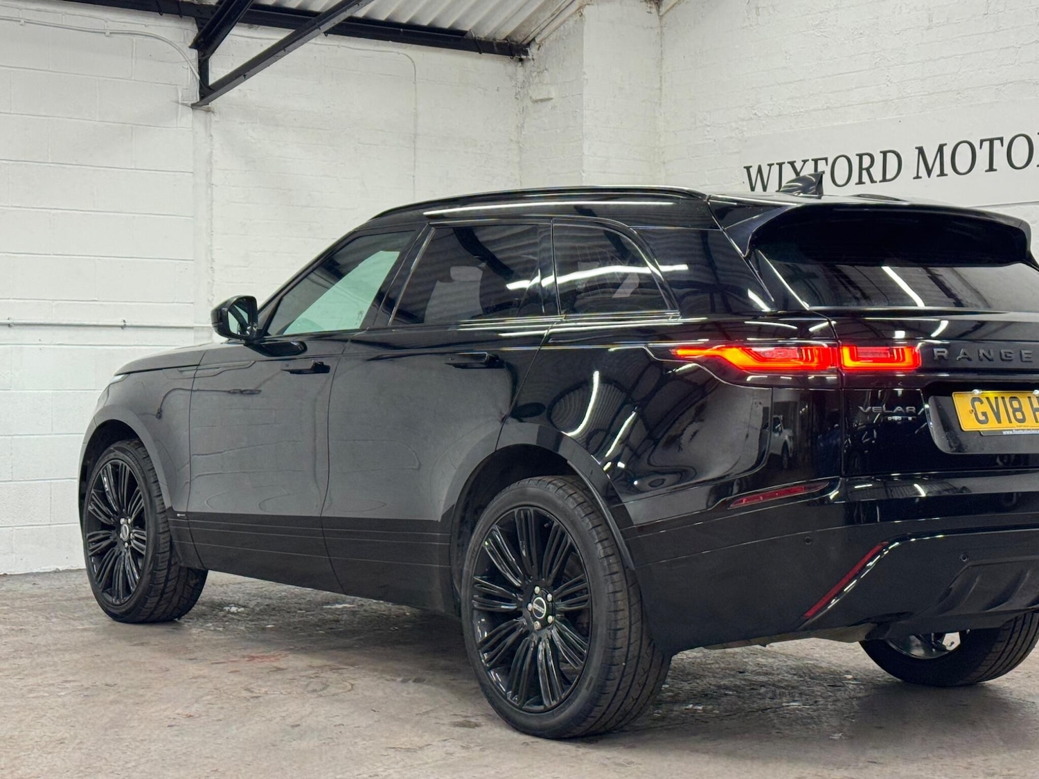 Used Land Rover Range Rover Velar 2018 for sale - 76714628: Photo 43