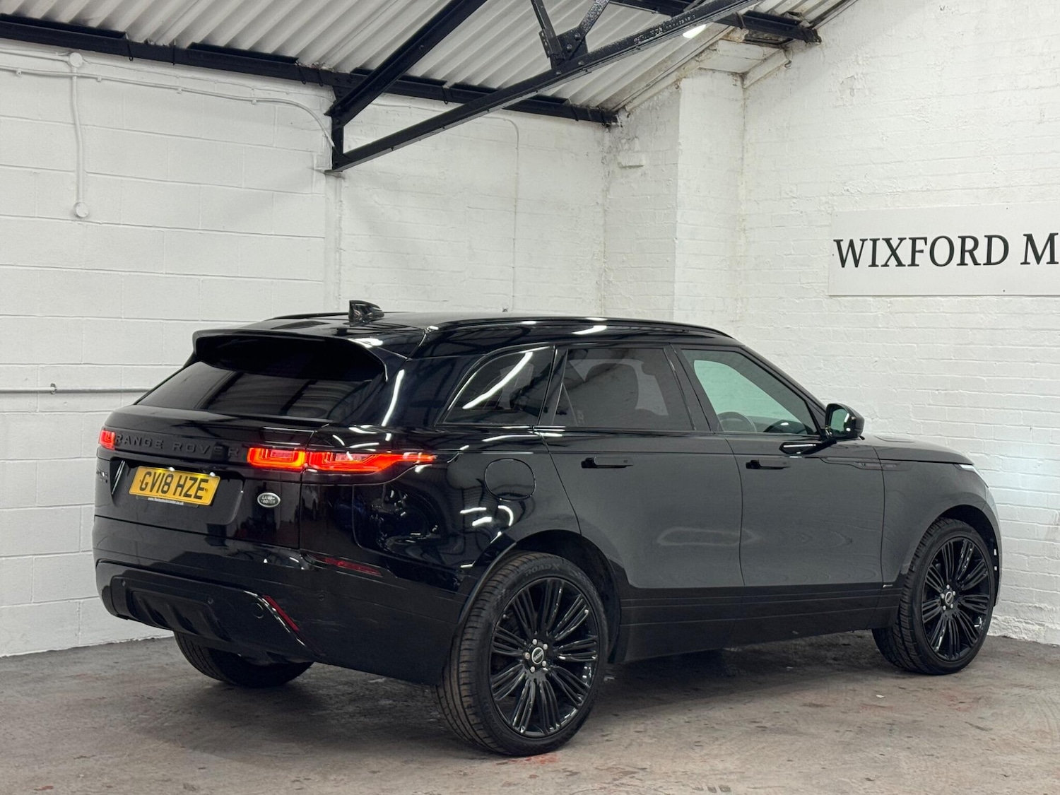 Used Land Rover Range Rover Velar 2018 for sale - 76714628: Photo 7