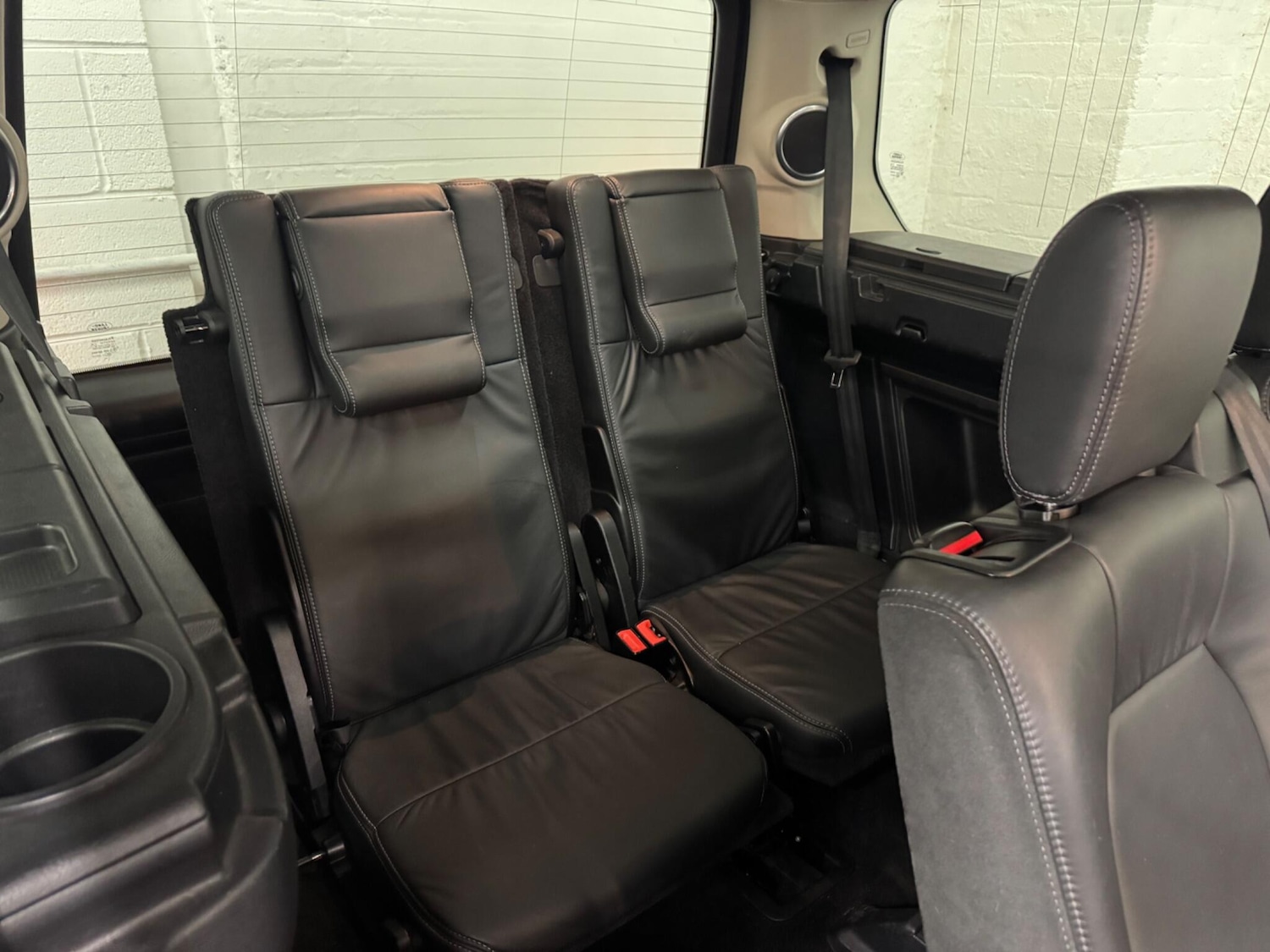 Used Land Rover Discovery 4 2016 for sale - 76886657: Photo 17