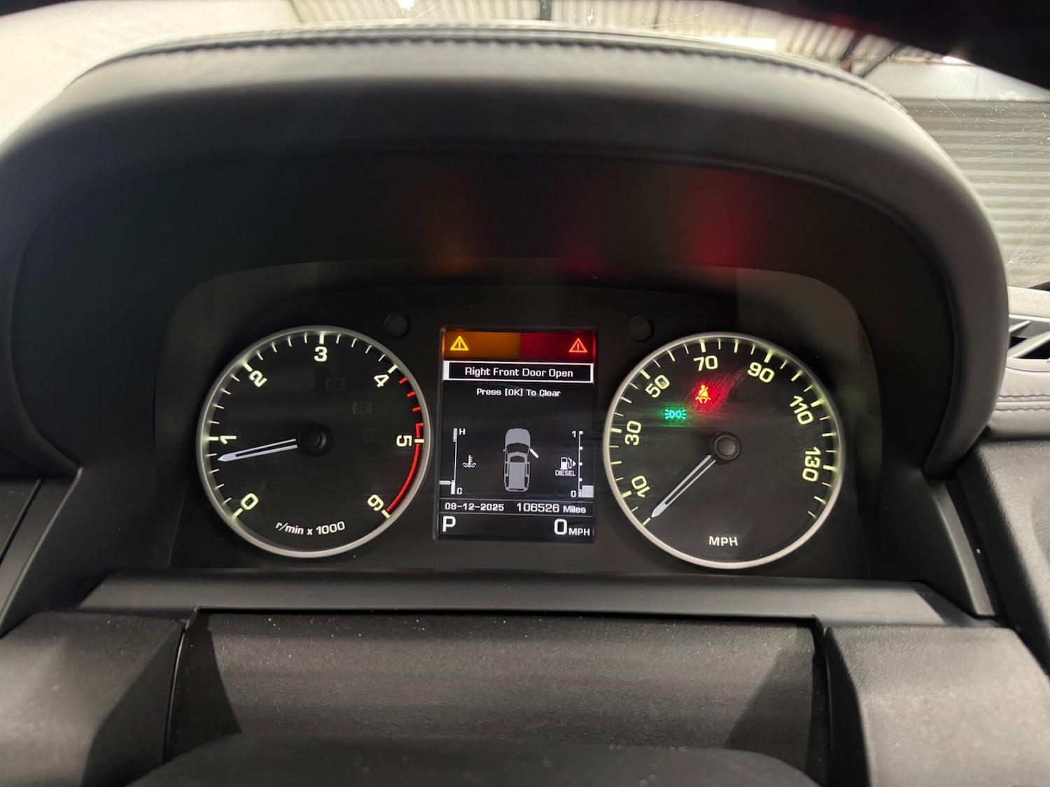 Used Land Rover Discovery 4 2016 for sale - 76886657: Photo 26