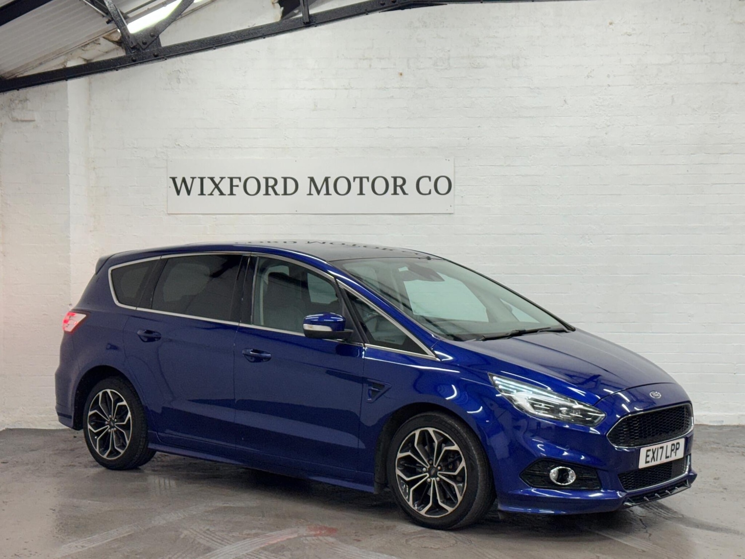 Used Ford S-Max 2017 for sale - 76887222: Photo 4