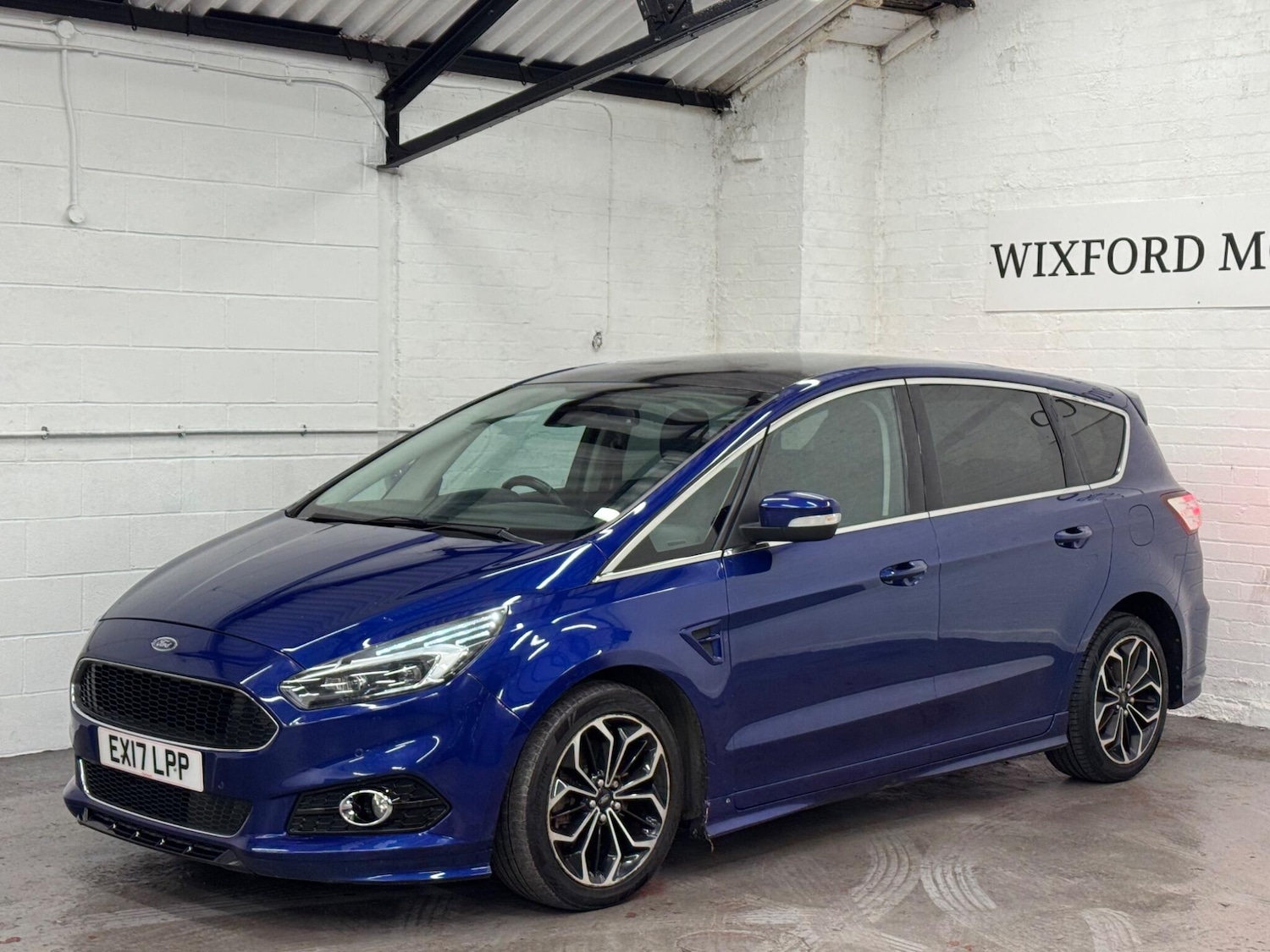 Used Ford S-Max 2017 for sale - 76887222: Photo 5