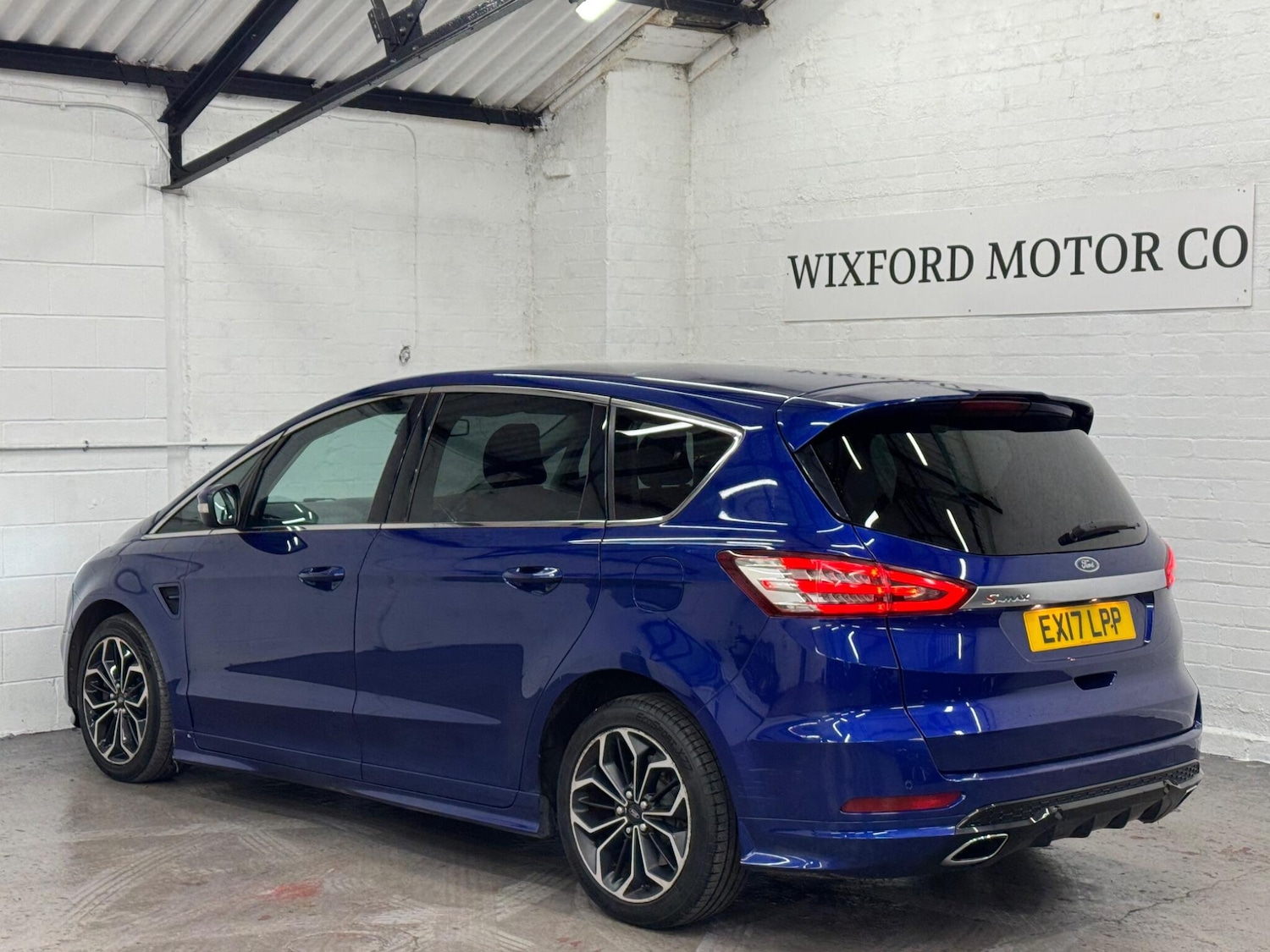 Used Ford S-Max 2017 for sale - 76887222: Photo 6