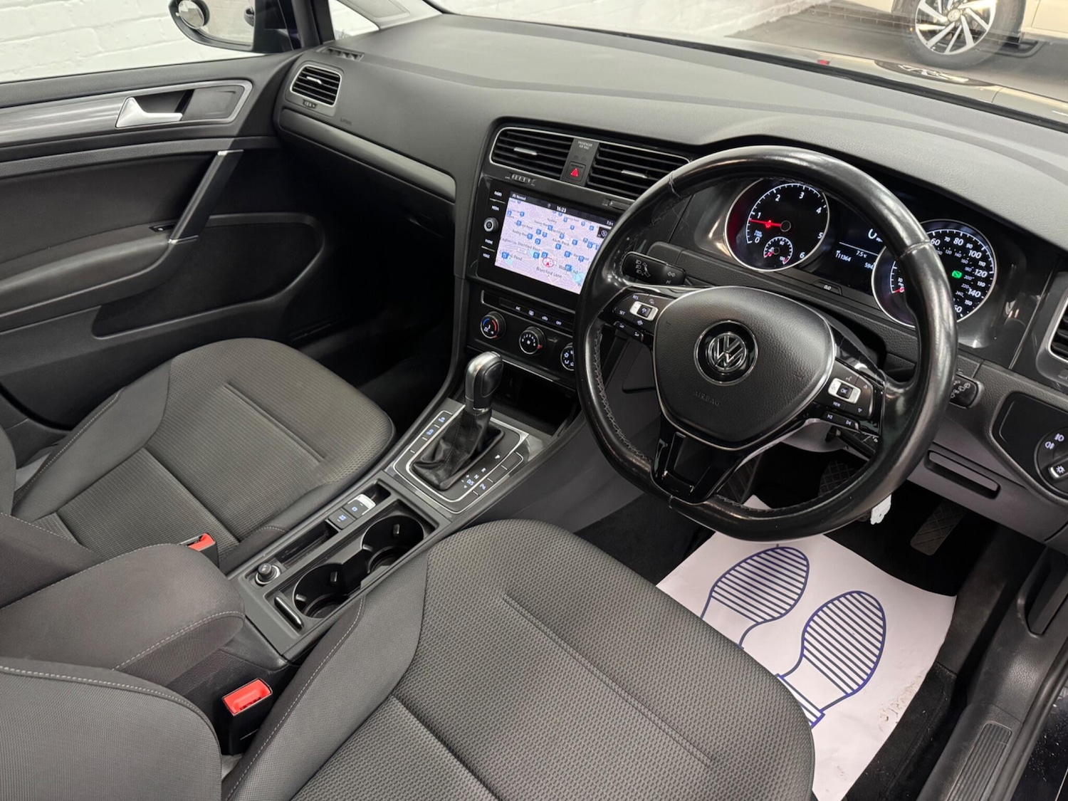 Used Volkswagen Golf 2019 for sale - 76607710: Photo 11