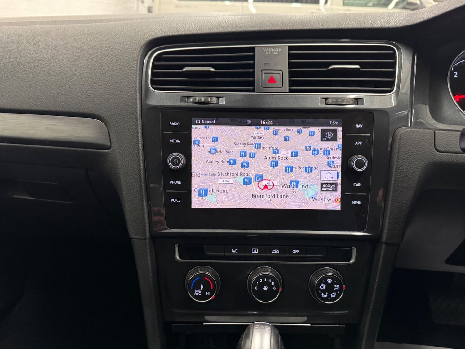 Used Volkswagen Golf 2019 for sale - 76607710: Photo 18