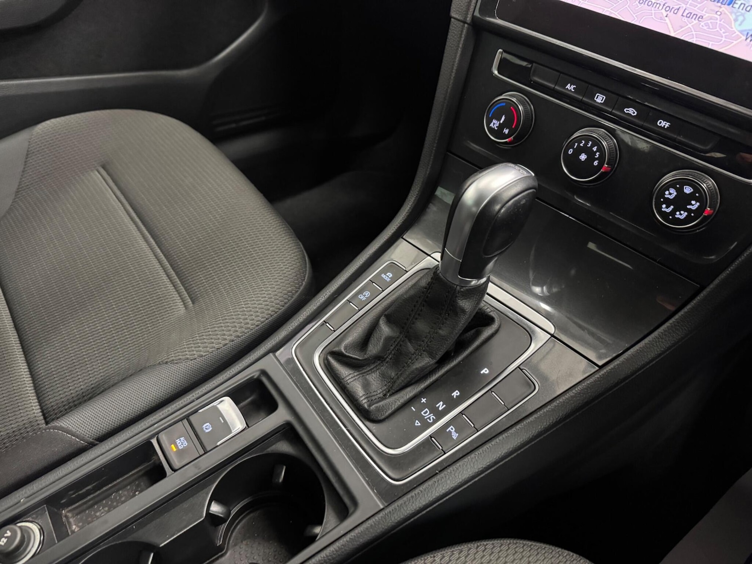 Used Volkswagen Golf 2019 for sale - 76607710: Photo 27