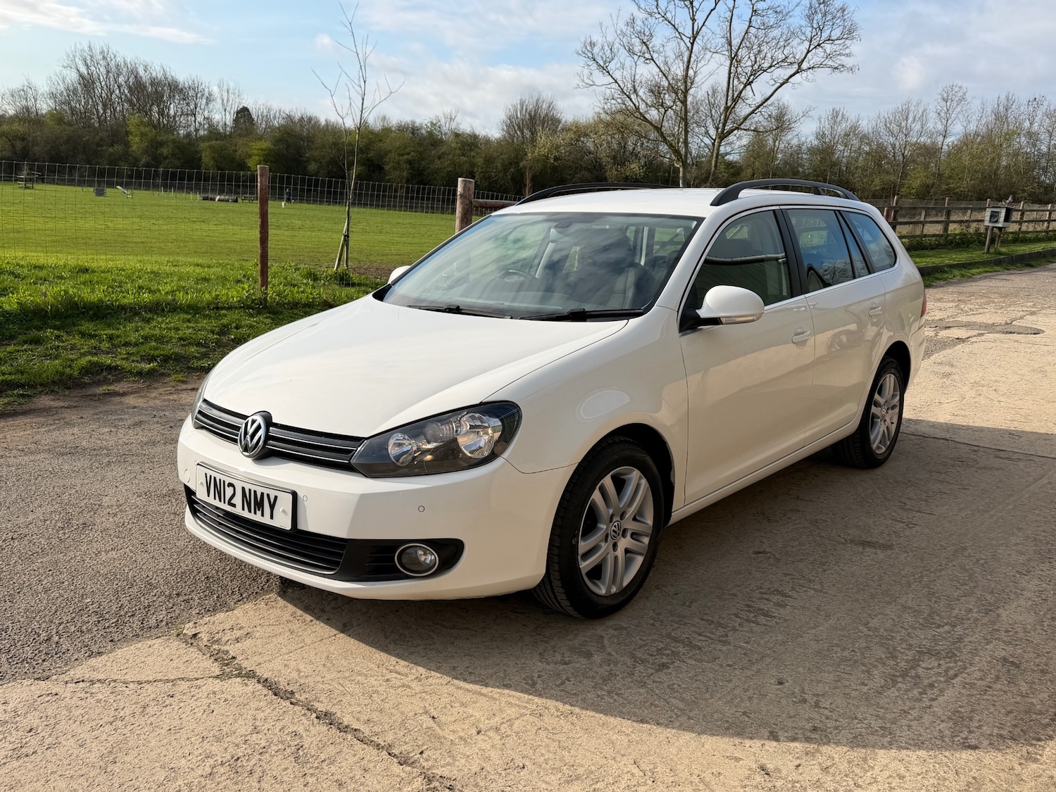 Used Volkswagen Golf 2012 for sale - 77897854: Photo 1