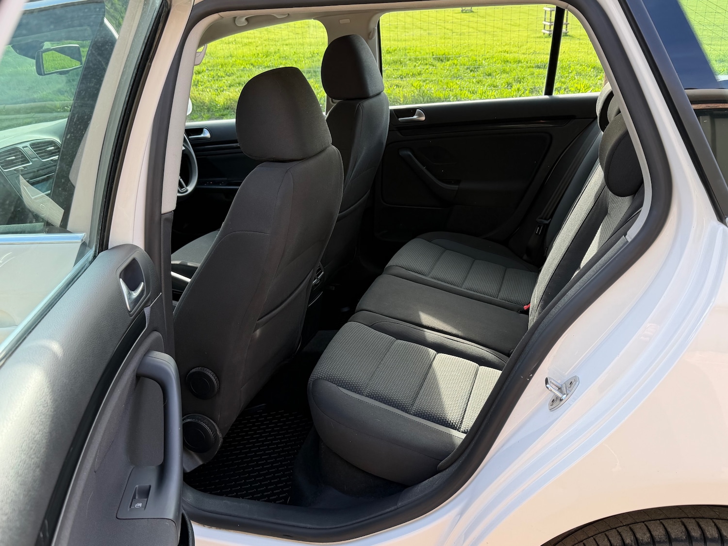 Used Volkswagen Golf 2012 for sale - 77897854: Photo 11