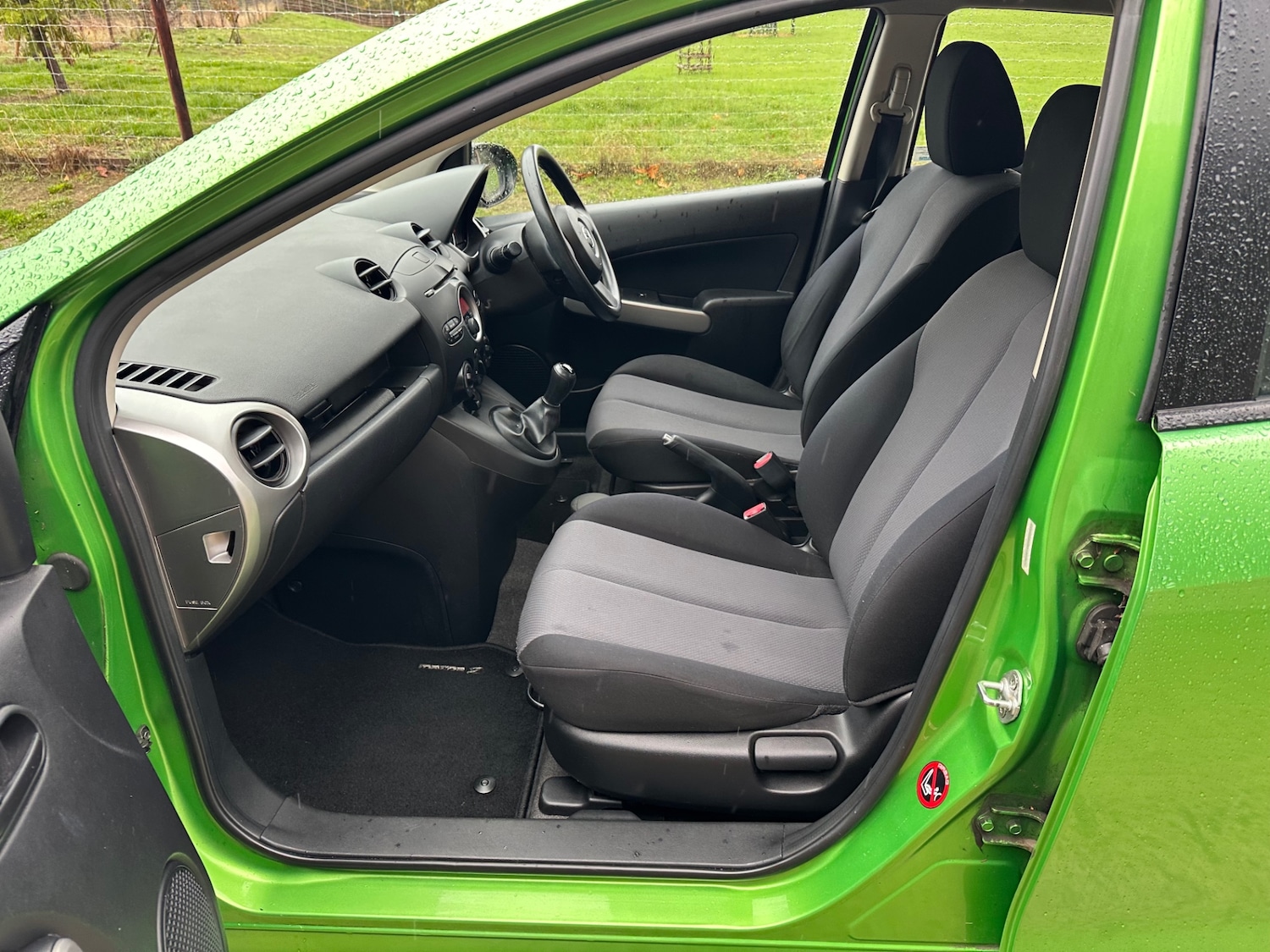 Used Mazda Mazda2 2009 for sale - 76403389: Photo 10