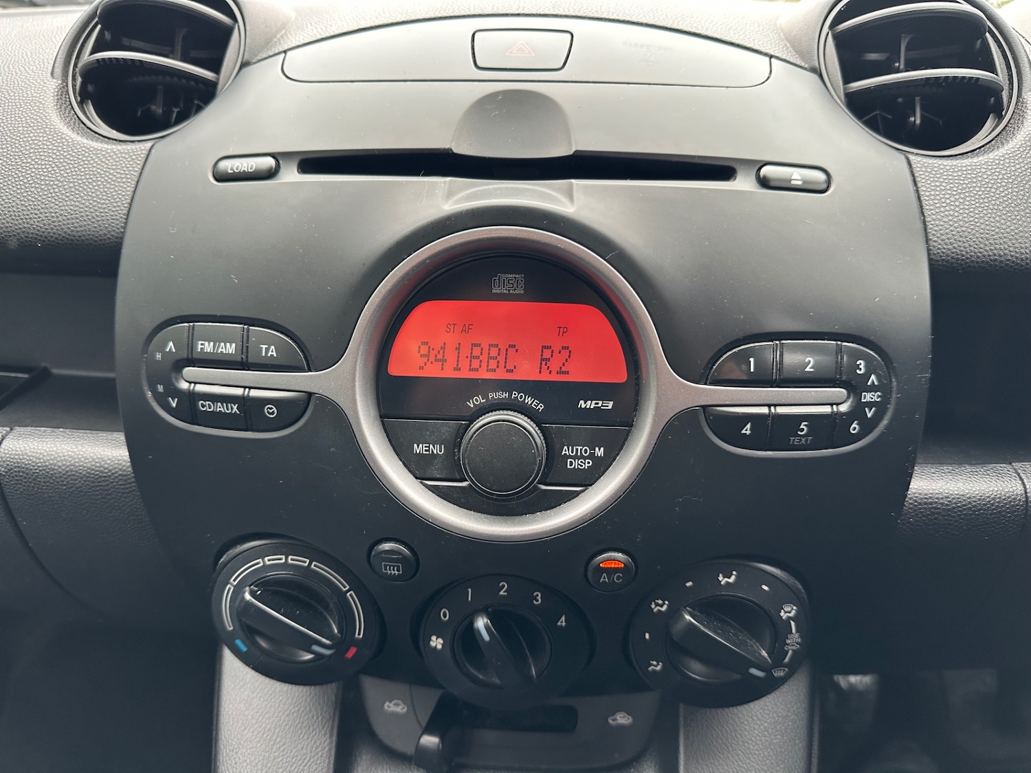 Used Mazda Mazda2 2009 for sale - 76403389: Photo 14