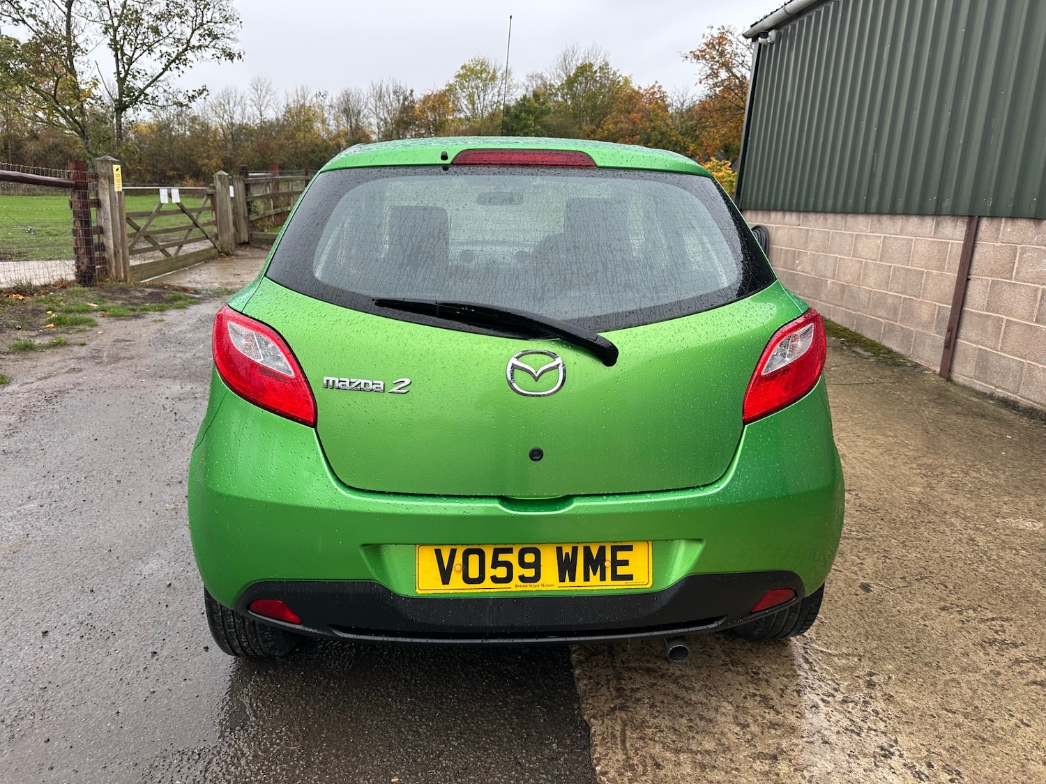 Used Mazda Mazda2 2009 for sale - 76403389: Photo 5