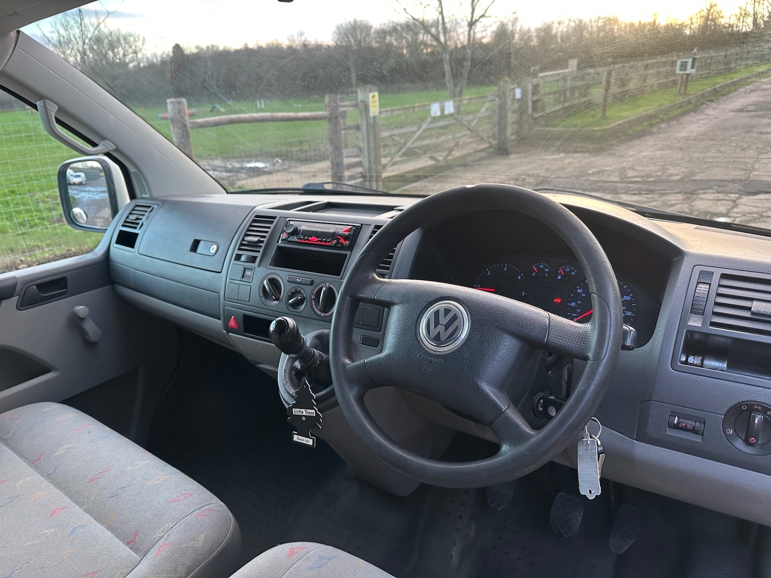 Used Volkswagen Transporter 2003 for sale - 77008490: Photo 8