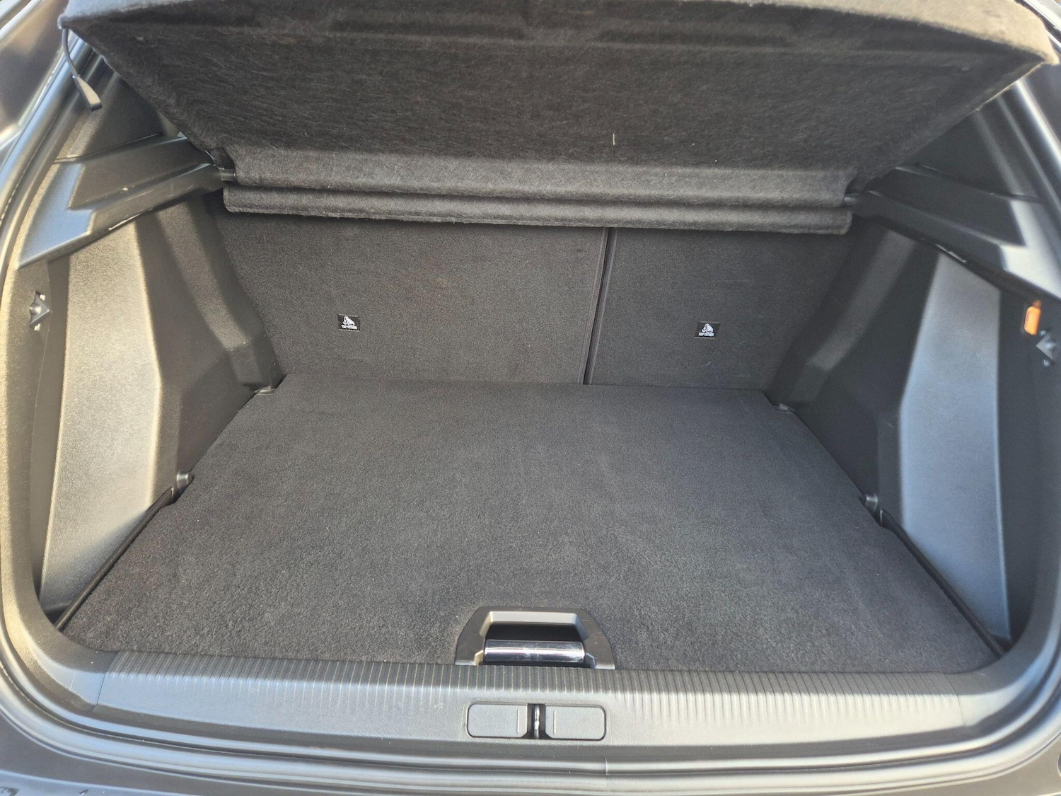 Used Peugeot 2008 2021 for sale - 77074278: Photo 25