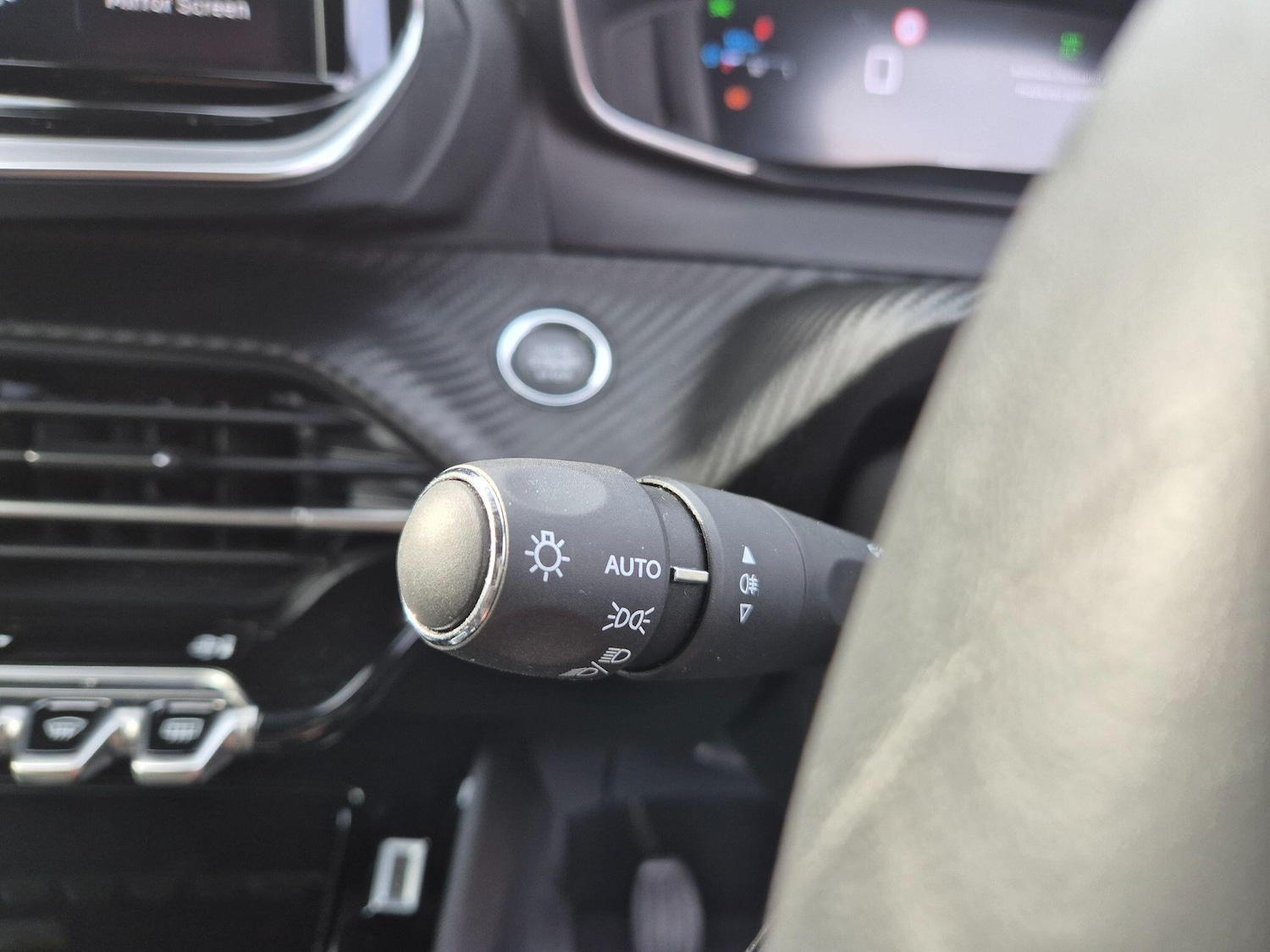 Used Peugeot 2008 2024 for sale - 77598221: Photo 21