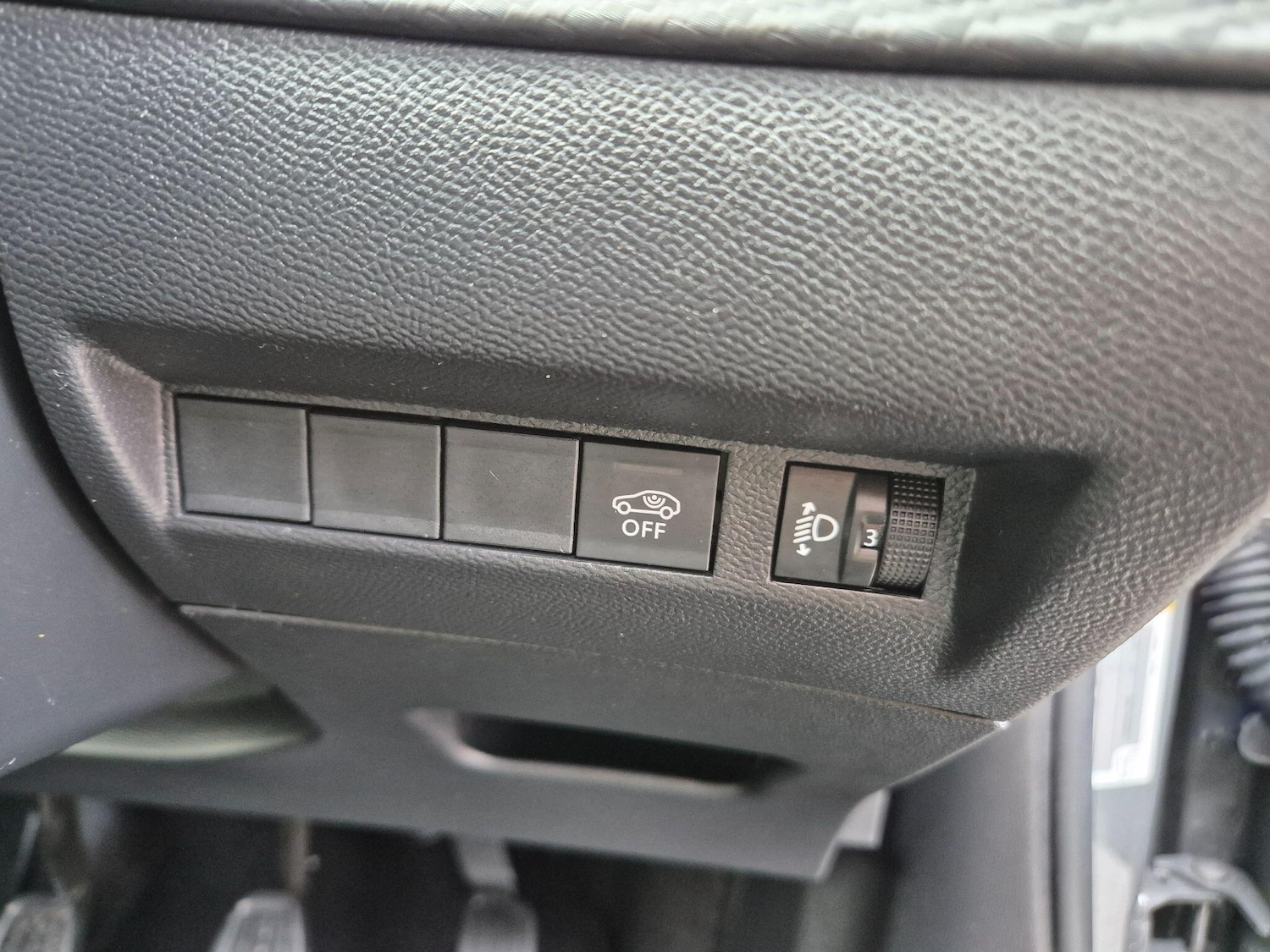 Used Peugeot 2008 2024 for sale - 77598221: Photo 9