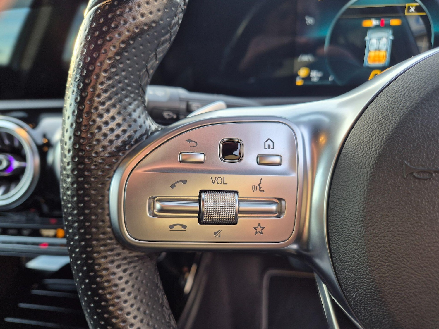 Used Mercedes-Benz A-Class for sale - 76702337: Photo 26