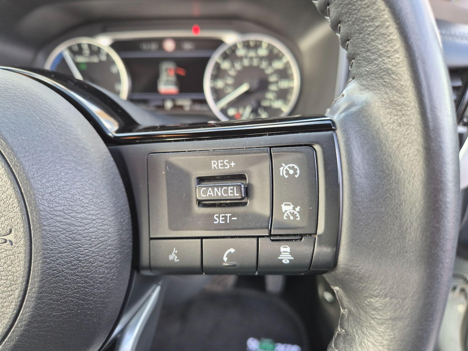 Used Nissan X-Trail 2024 for sale - 77646875: Photo 22