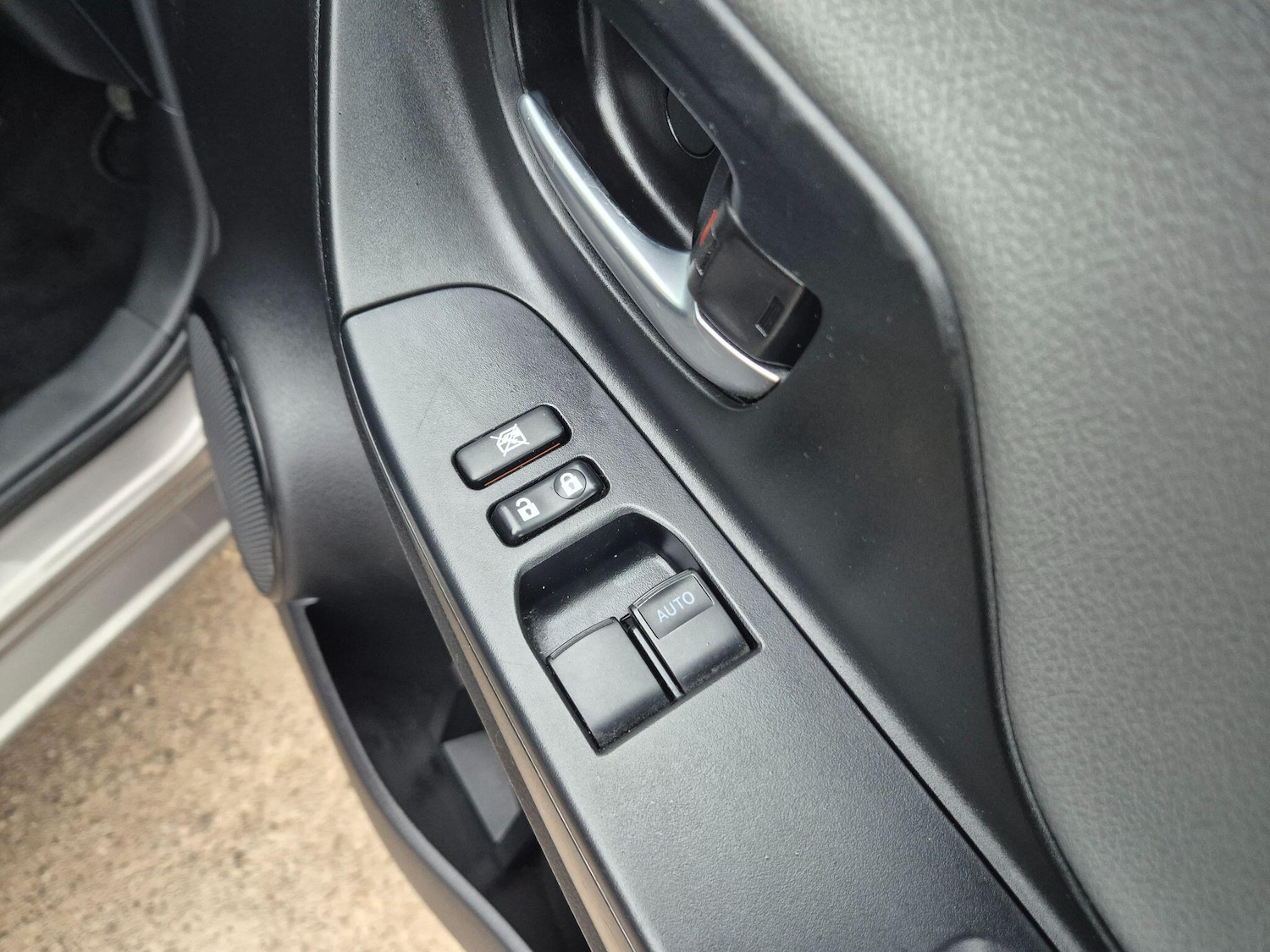 Used Toyota Yaris for sale - 77441045: Photo 19