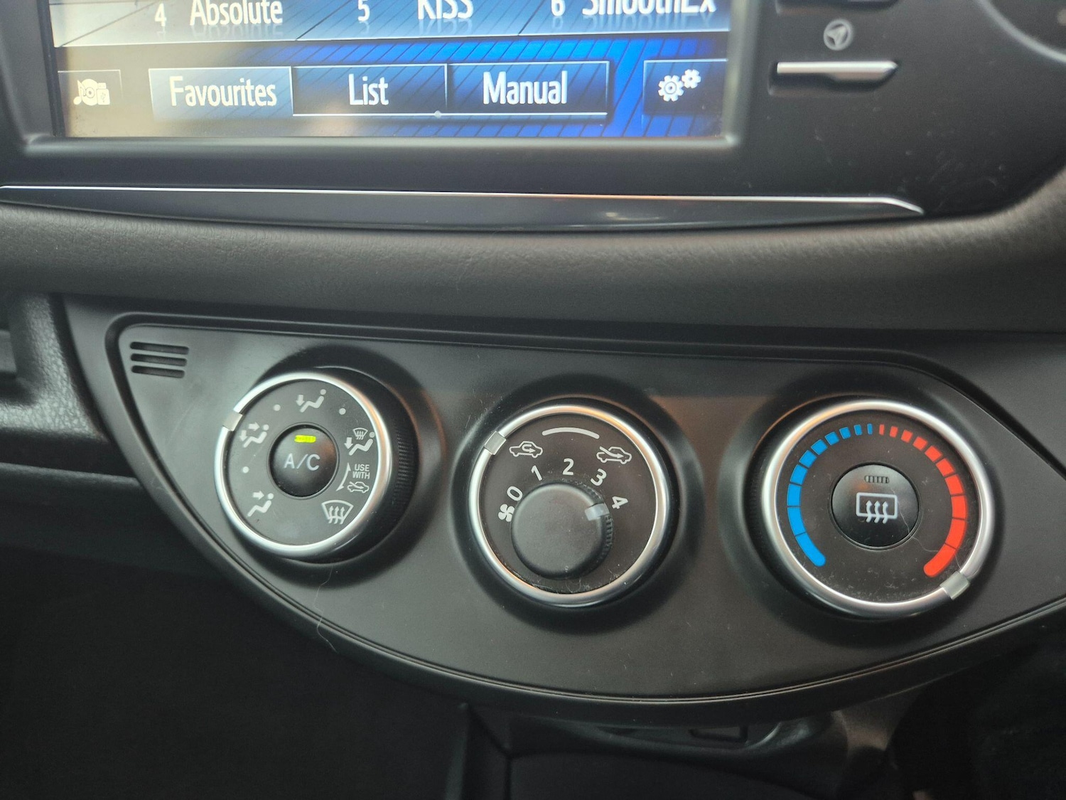 Used Toyota Yaris for sale - 77441045: Photo 26